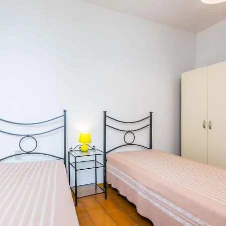 Apartament Calendula By Interhome